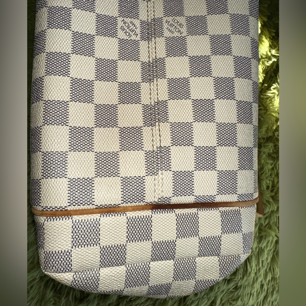 Louis Vuitton Damien Azur Totally MM WITH Dust Bag - Picture 5 of 16